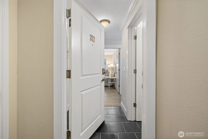 Property Photo:  2230 NW 59th Street 202  WA 98107 