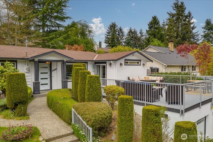 Property Photo:  14115  75th Avenue NE  WA 98034 