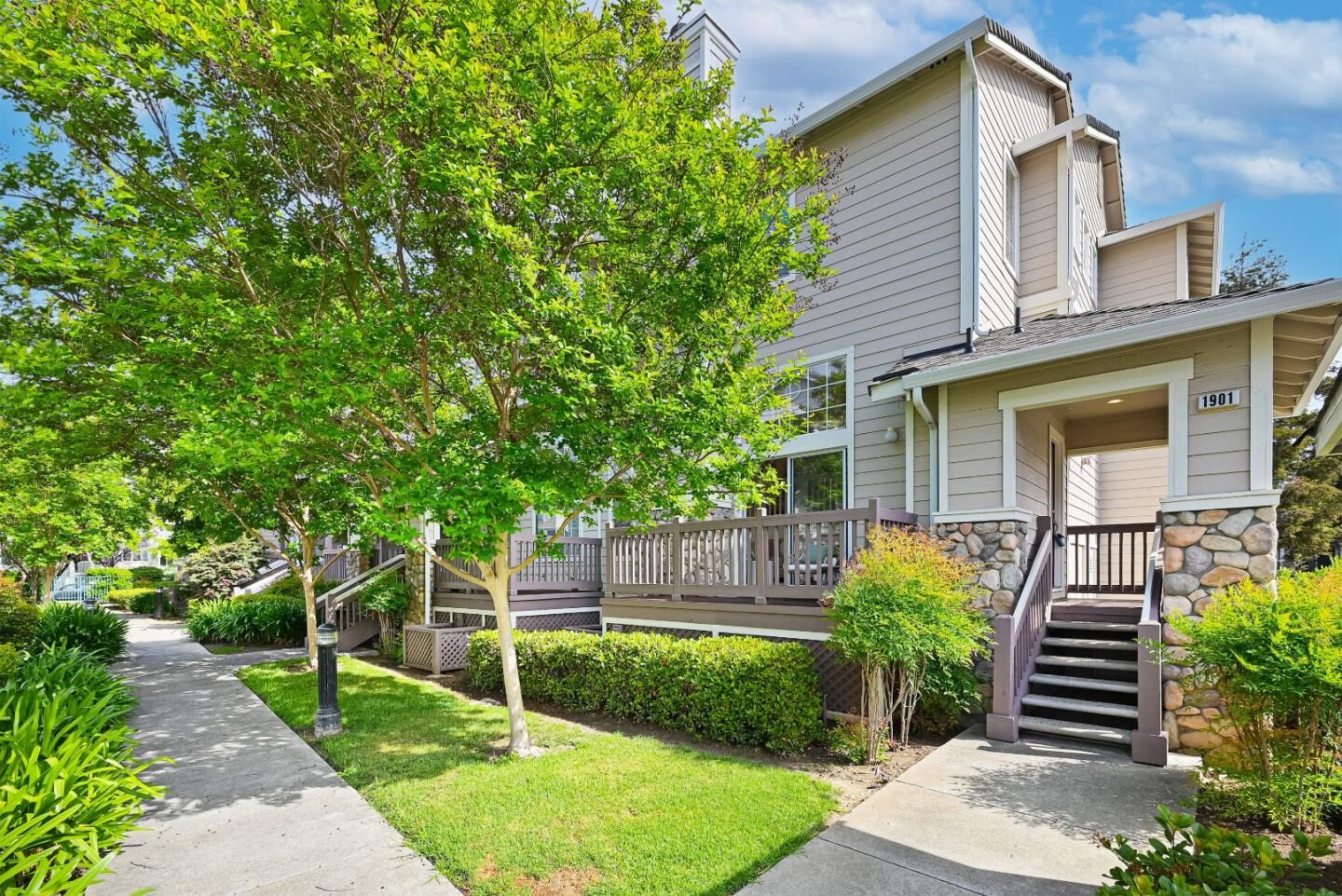 Property Photo:  1901 Beaufort Terrace  CA 95131 