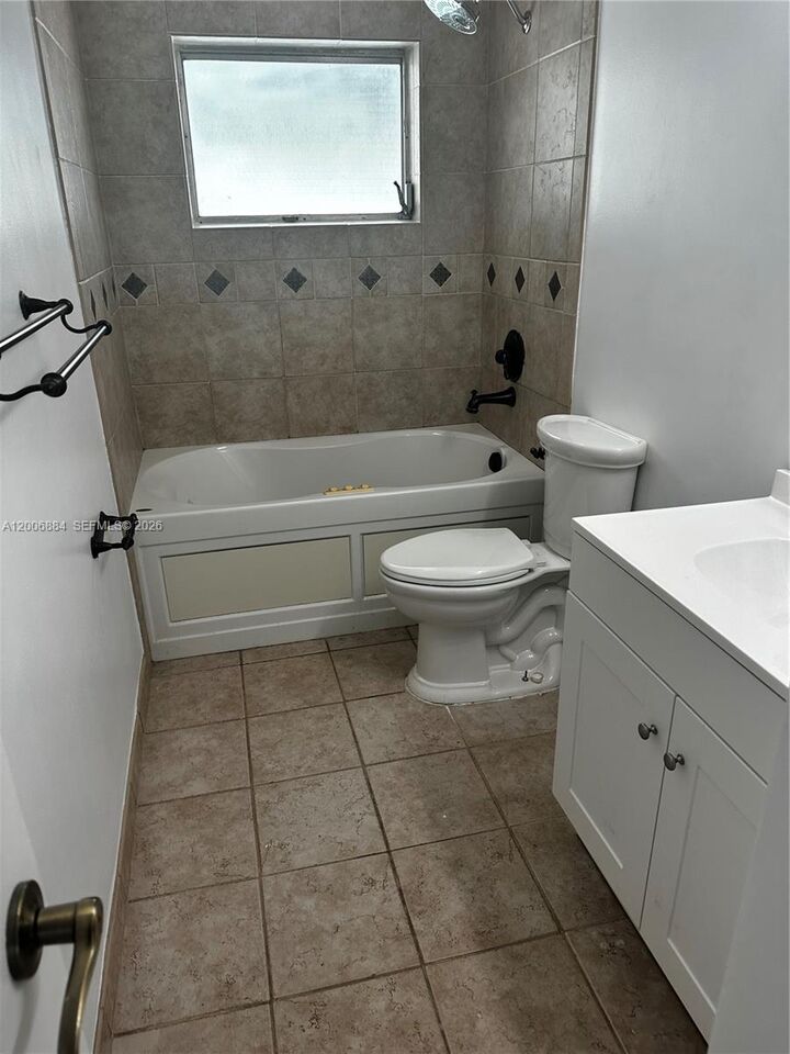 Property Photo:  10511 SW 124th Ave  FL 33186 