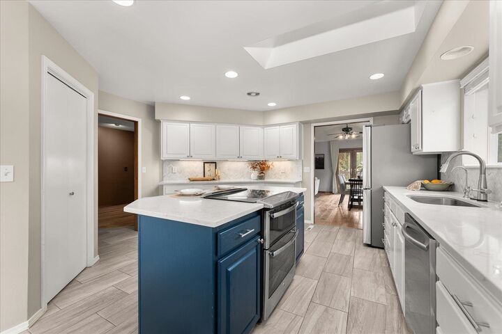 Property Photo:  11709 N Kathy Ln  WA 99218 