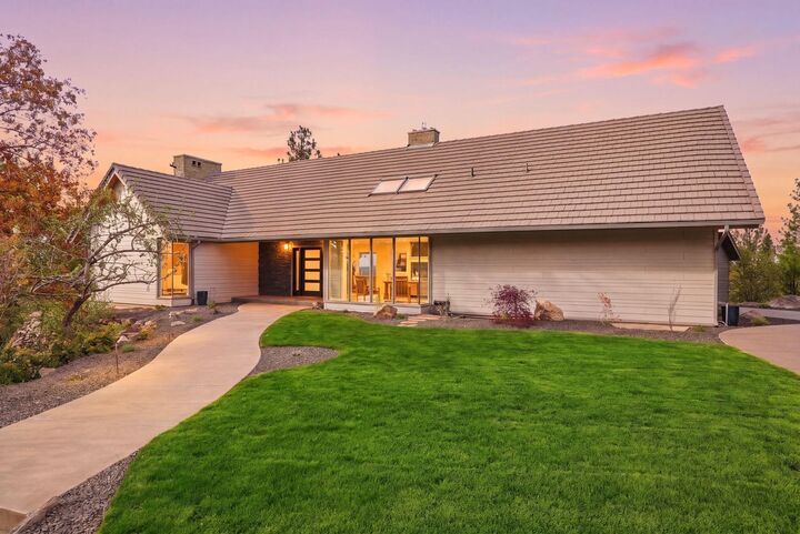 Property Photo:  5425 E 21st Ave  WA 99223 