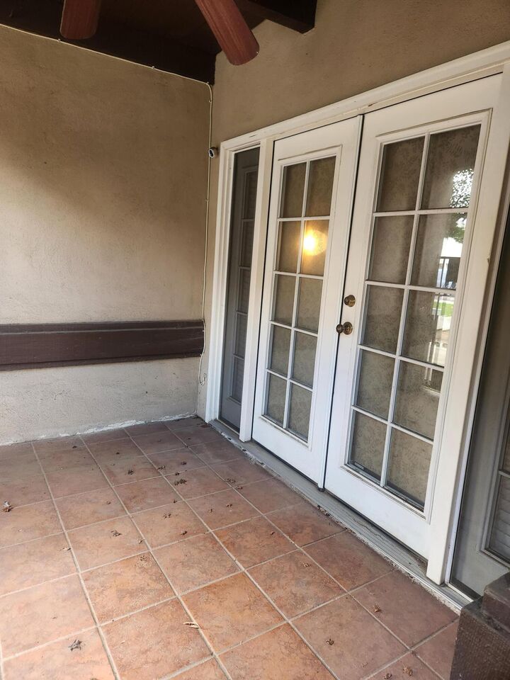 Property Photo:  1146 N Gem Street  CA 93274 