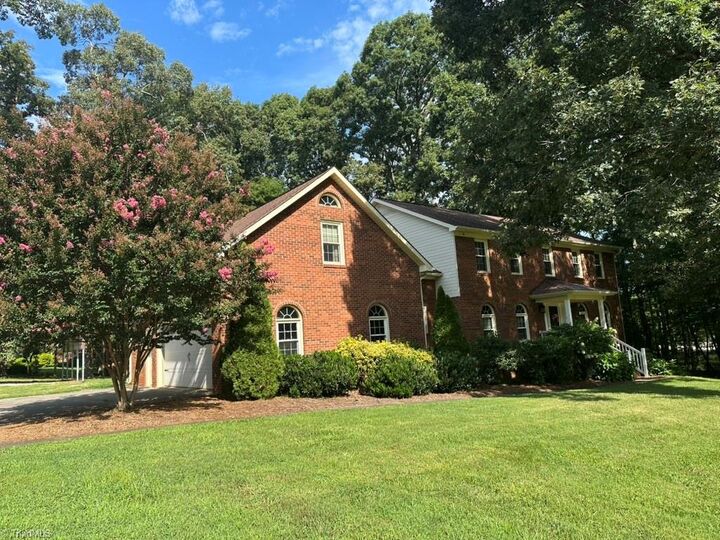 Property Photo:  949 Aquaview Drive  NC 27284 