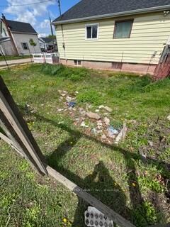 Property Photo:  230 Cope Street  ON L8H 5B5 