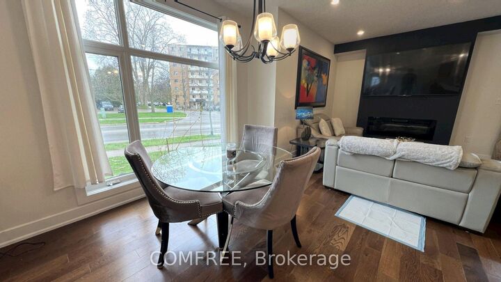Property Photo: 498 Phyllis Street ON N6G 0K5