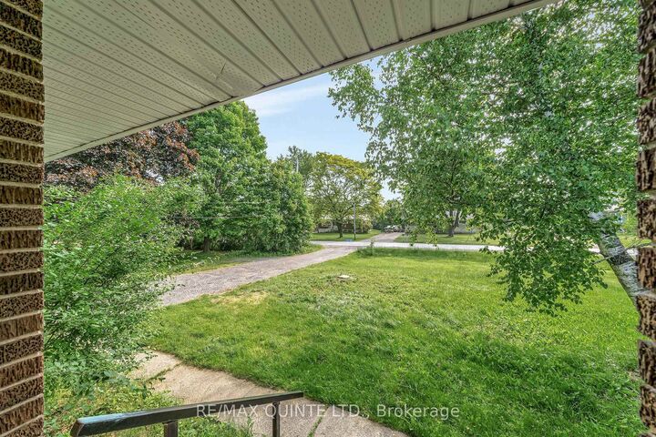 Property Photo: 403 Whites Road ON K8V 5P5