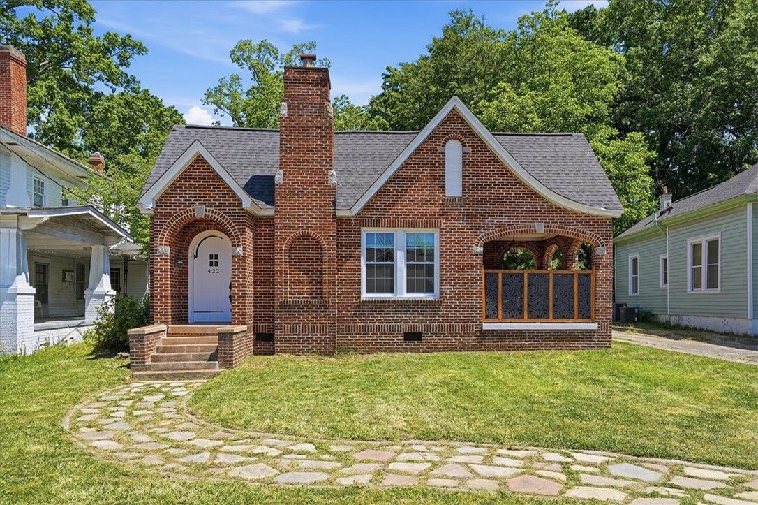 Property Photo:  422 Grace Street  SC 29649 
