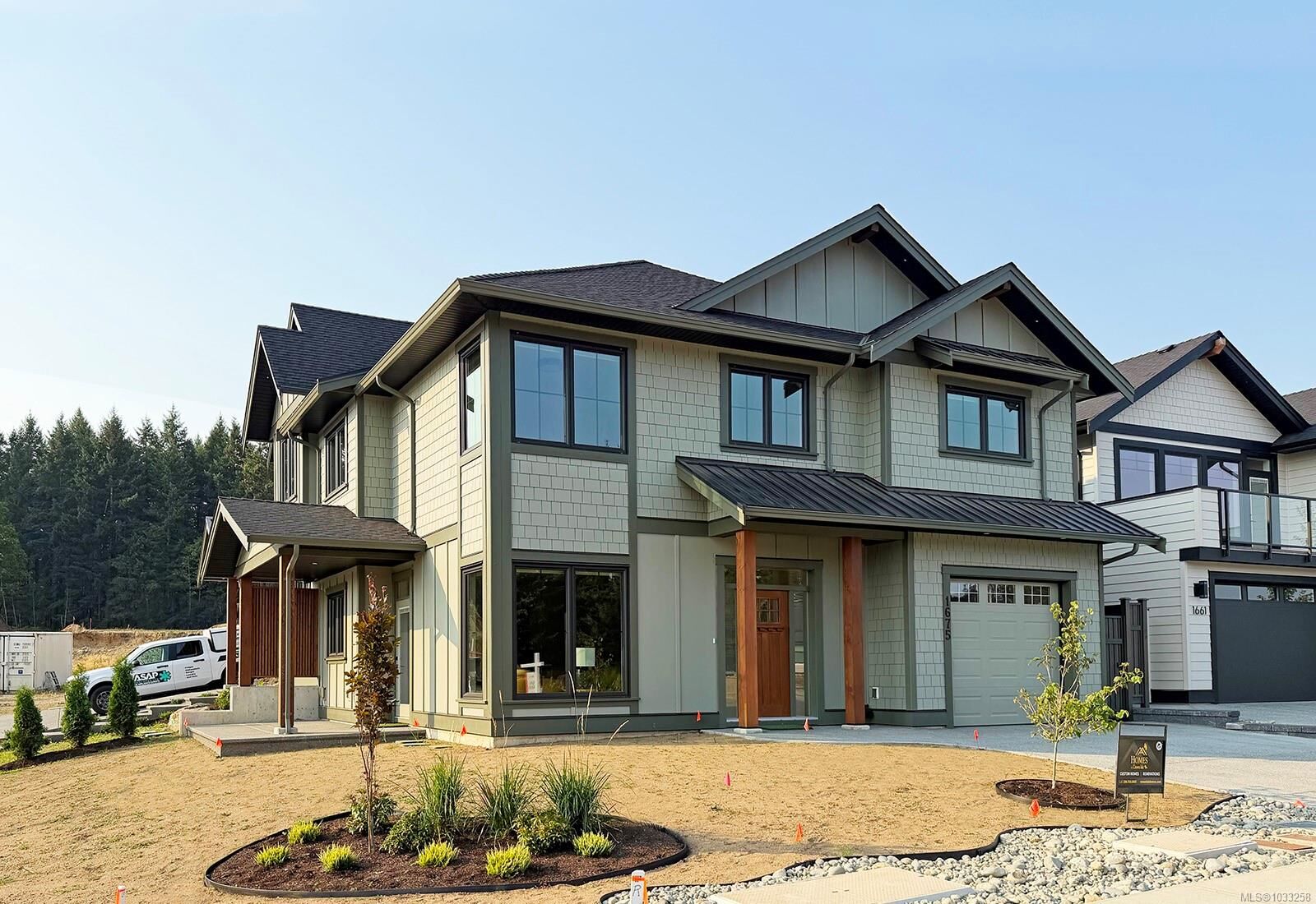 Property Photo: 1675 Crown Isle Blvd BC V9N 9X5