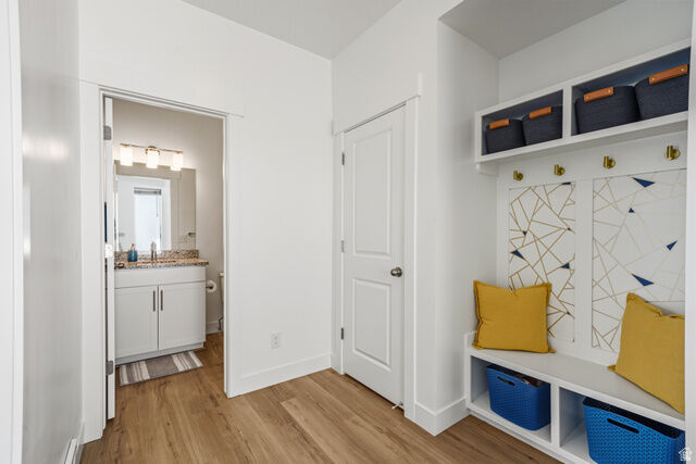 Property Photo:  2832 S Shoreline Dr W  UT 84075 