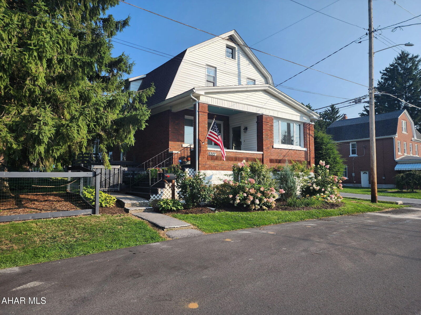 Property Photo:  1327 Jackson Avenue  PA 16602 
