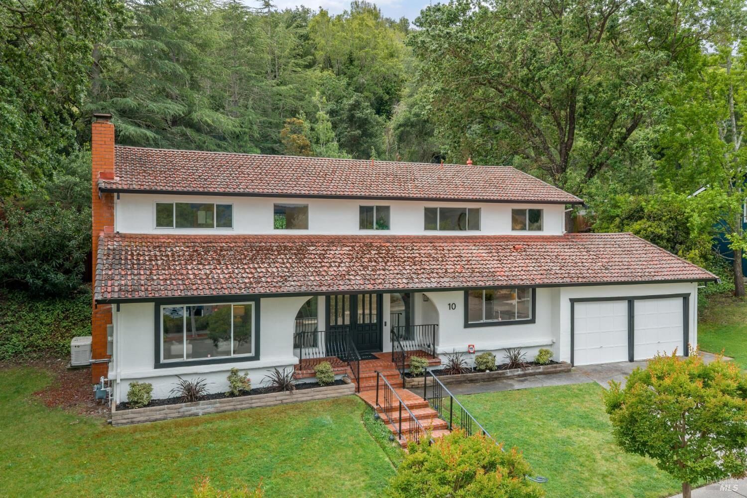 Property Photo:  10 Nina Drive  CA 94947 
