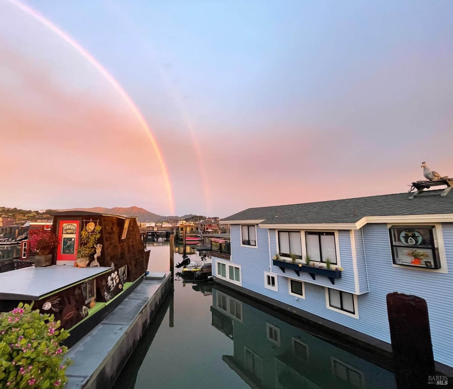 Property Photo: 38 S 40 Dock CA 94965
