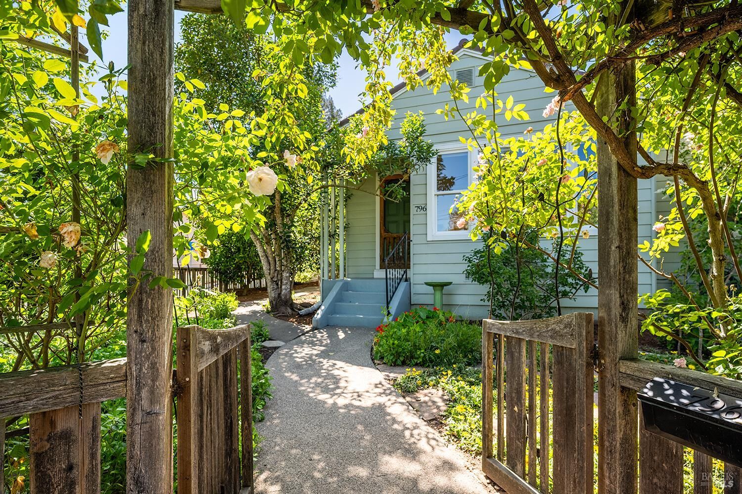 Property Photo:  796 S High St Street  CA 95472 