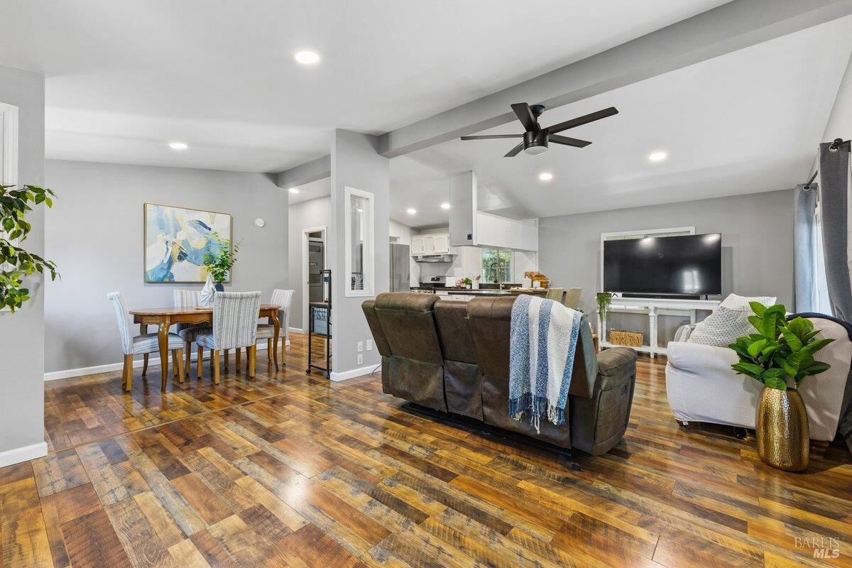 Property Photo:  167 Rancho Verde Circle  CA 94928 