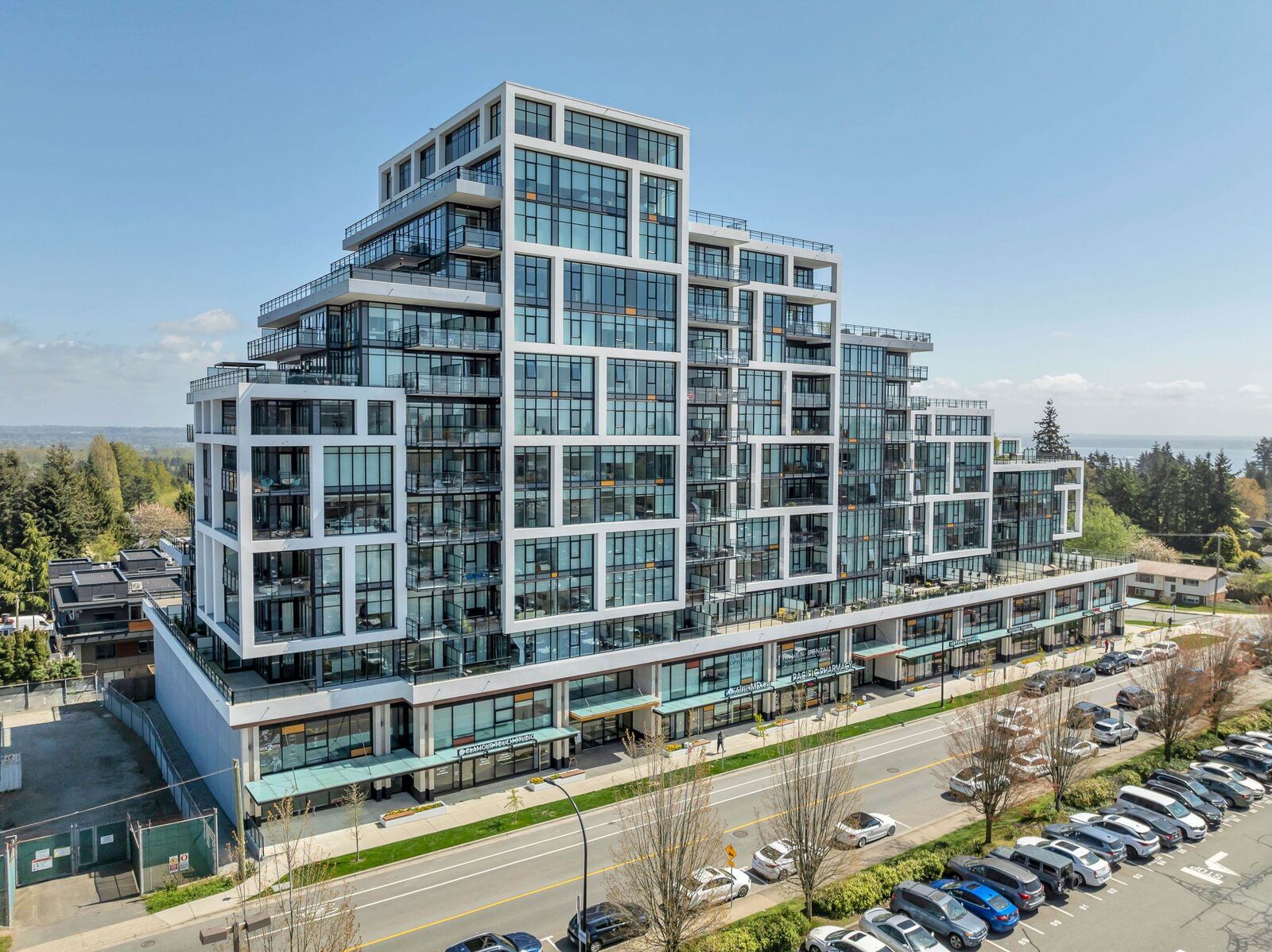 Property Photo: 1526 Finlay Street 613 BC V4B 4L9