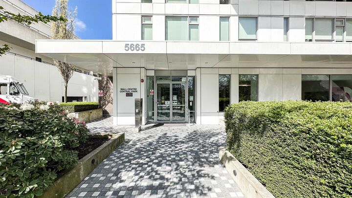Property Photo:  5665 Boundary Road 2703  BC V5R 0E4 