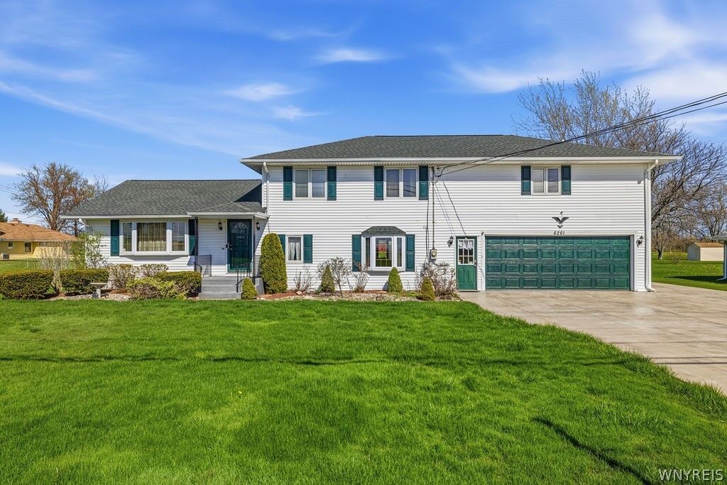 Property Photo: 6261 Nash Road NY 14132