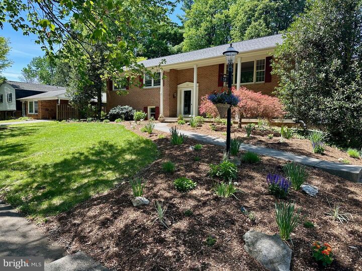 Property Photo: 315 Walker Street VA 22601