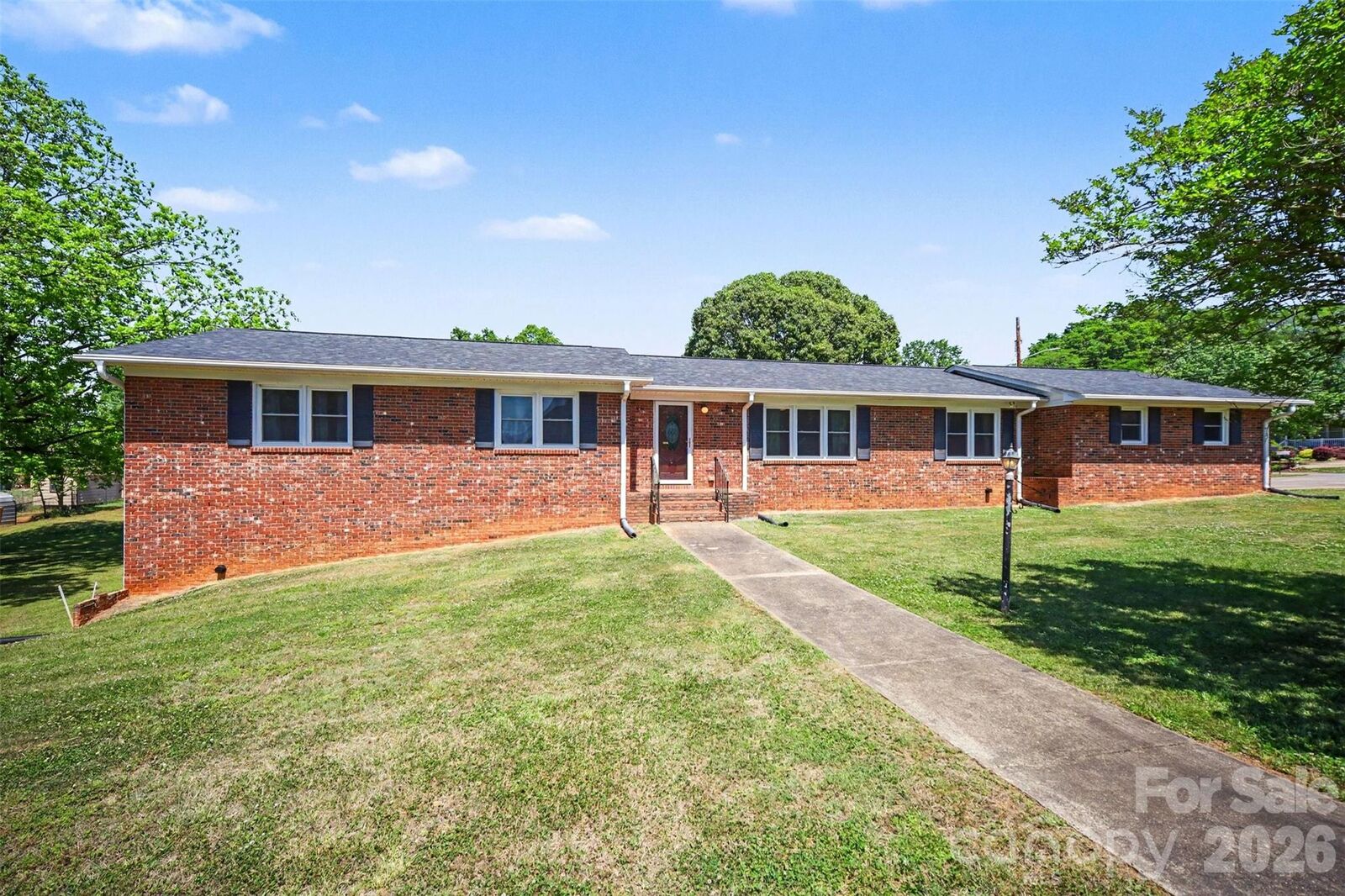 Property Photo:  1300 Briarcliff Road  NC 28152 