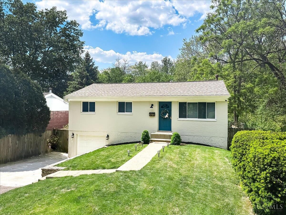 Property Photo: 5781 Kennedy Avenue OH 45213