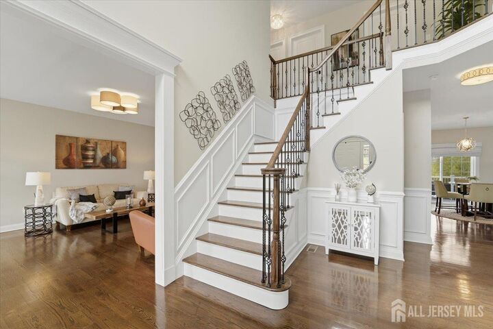 Property Photo:  23 Claridge Lane  NJ 08822 