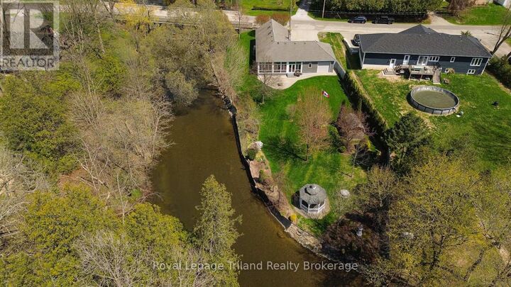 Property Photo:  362 William Street  ON N4B 2X3 