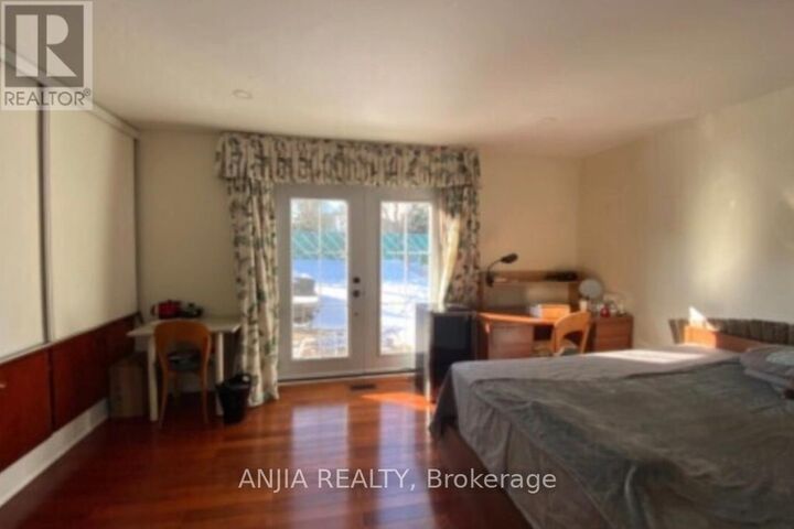 Property Photo:  20 Colinayre Cres Crescent  ON M1T 3A9 