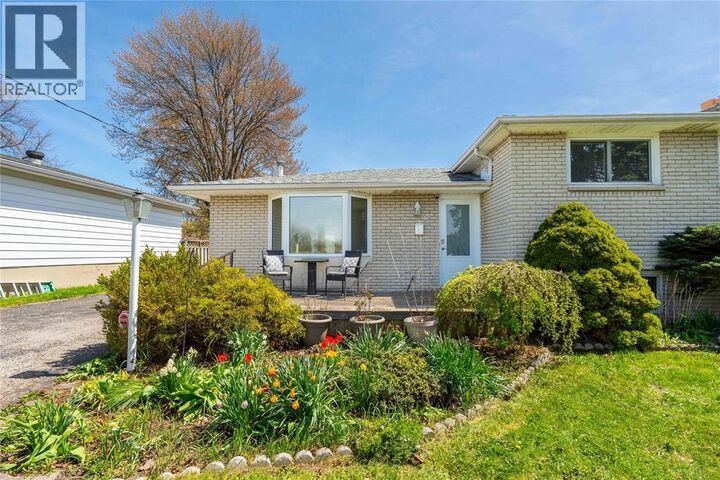 Property Photo: 354 Bentinck Street ON N0N 1G0