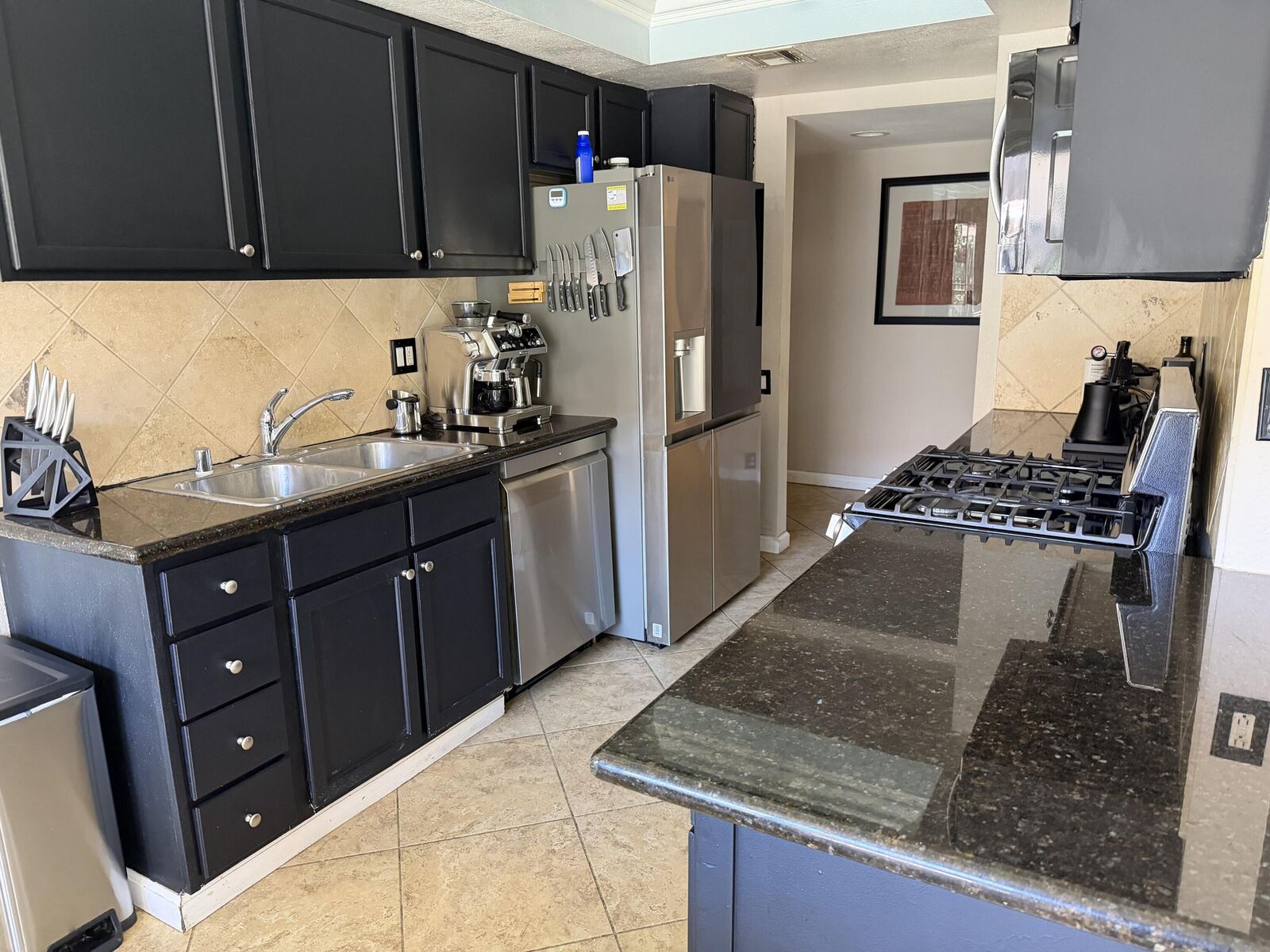 Property Photo:  400 N Sunrise Way 104  CA 92262 