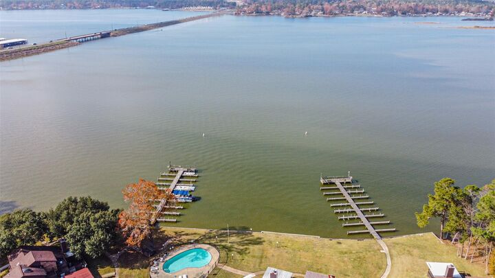 Property Photo:  200 Fountain Lake 132  TX 77351 