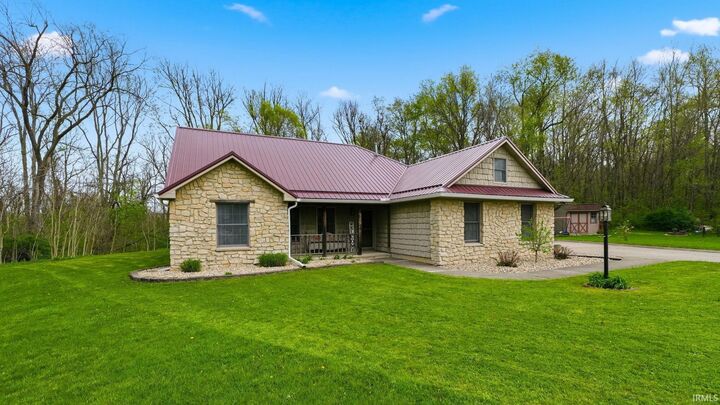 Property Photo:  729 Arcadia Court  IN 46755 