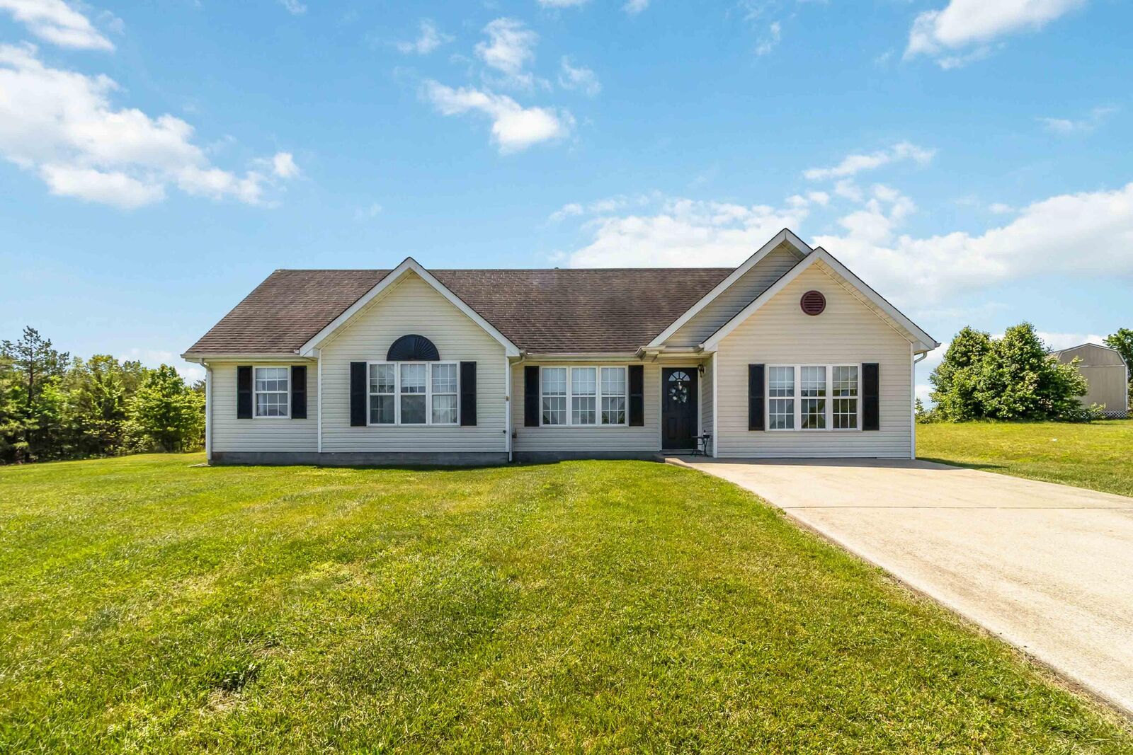 Property Photo:  56 Alder Court  KY 40744 