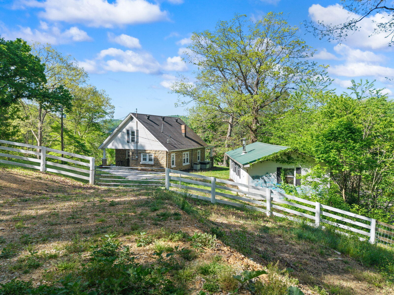 Property Photo:  249 3rd Street  KY 40962 