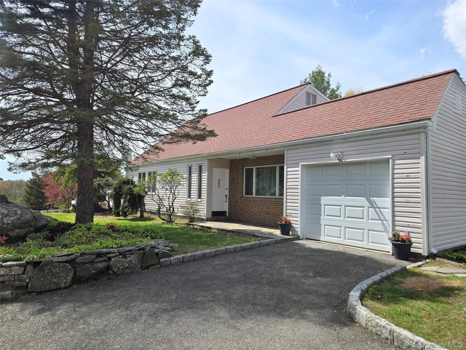 Property Photo:  2585 Farsund Drive  NY 10598 