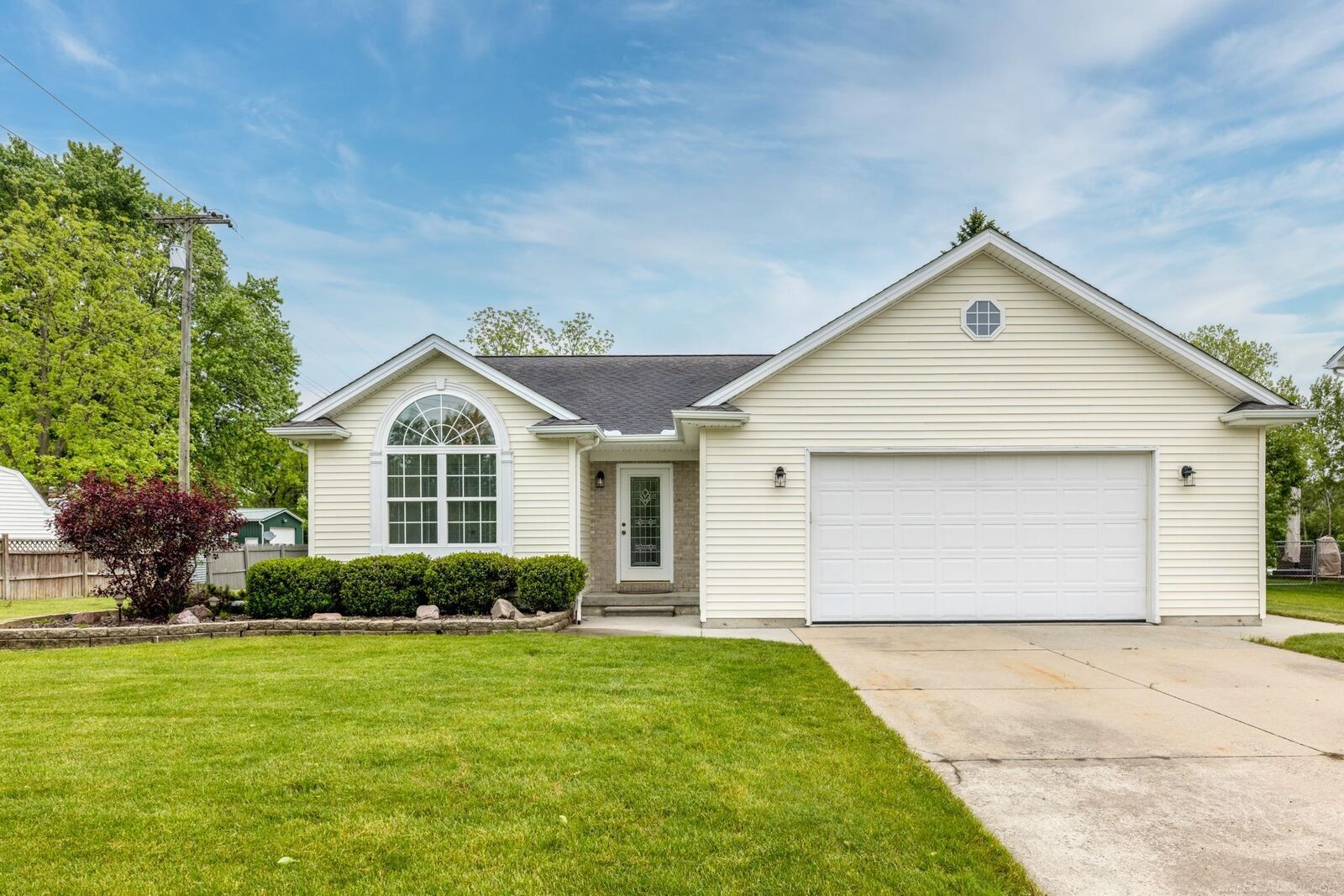 Property Photo: 25 Rella Rae Street MI 48040