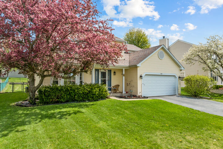Property Photo:  