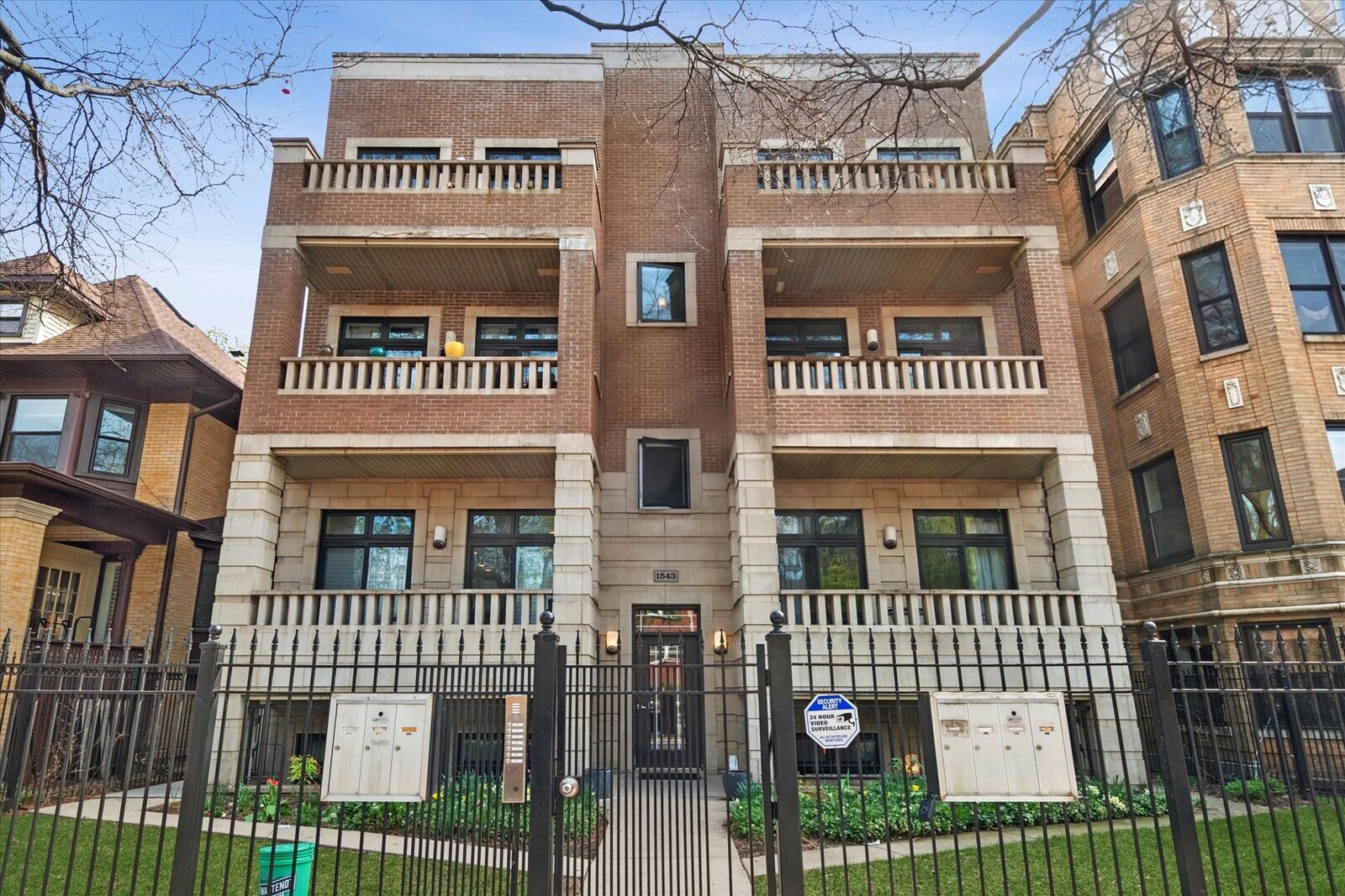 Property Photo: 1543 W Sherwin Avenue Gw IL 60626