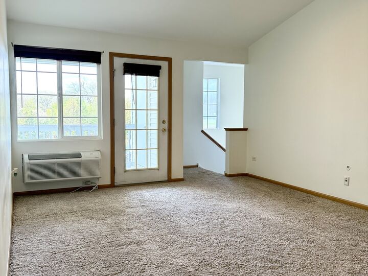 Property Photo:  1580 McClure Road 1580  IL 60505 