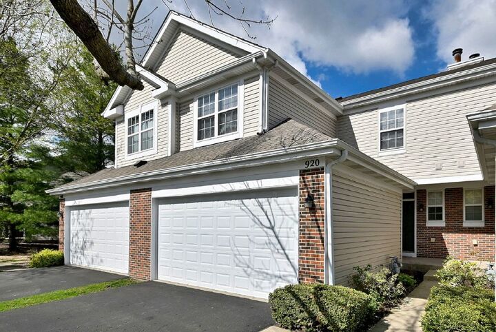 Property Photo:  920 Highgate Lane  IL 60030 