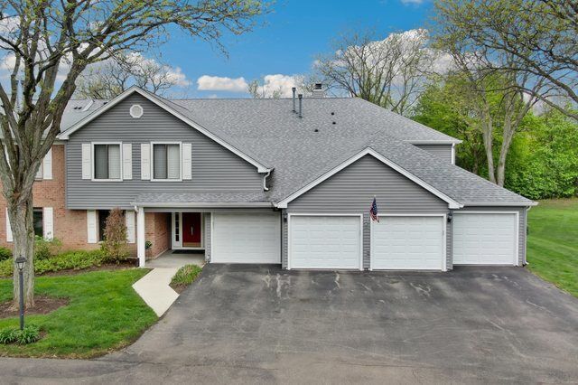 Property Photo: 0N024 Ambleside Drive 107 IL 60190