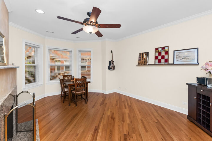 Property Photo:  