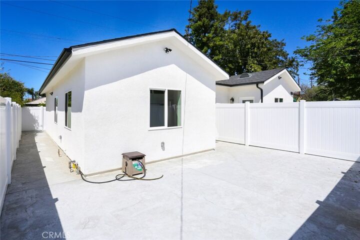Property Photo:  /7523 Milwood  CA 91303 