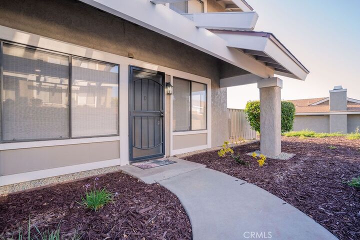 Property Photo: 1153 Sumner Place D CA 93455
