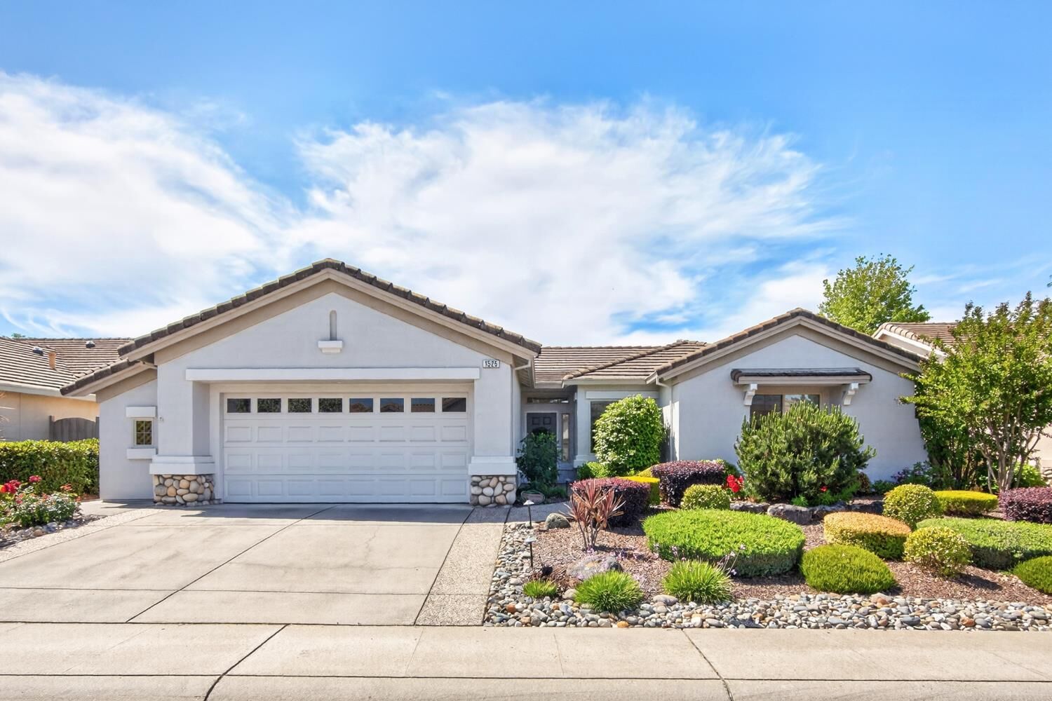 Property Photo:  1525 Dapple Dawn Lane  CA 95648 