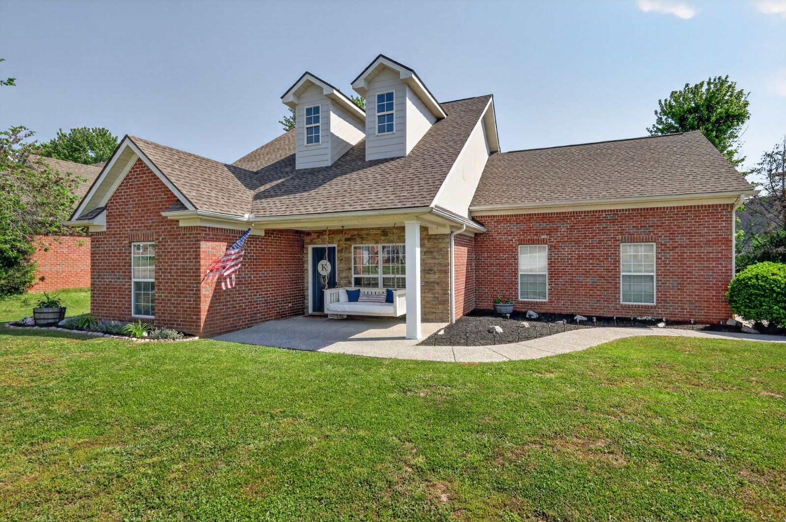 Property Photo:  4002 Lilac Ln  TN 37174 