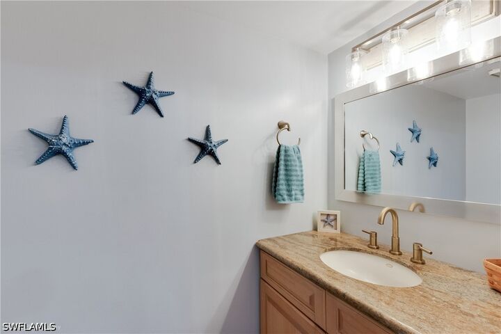 Property Photo:  