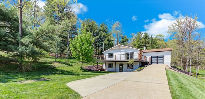 Property Photo:  573 W Mohawk Drive  OH 44644 