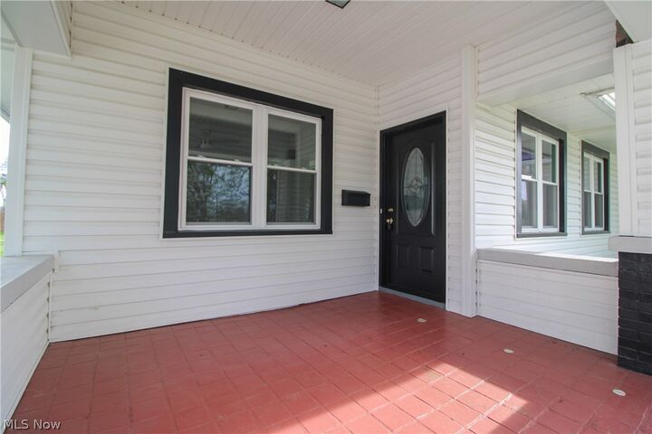 Property Photo:  65 Duquesne Street  OH 44408 