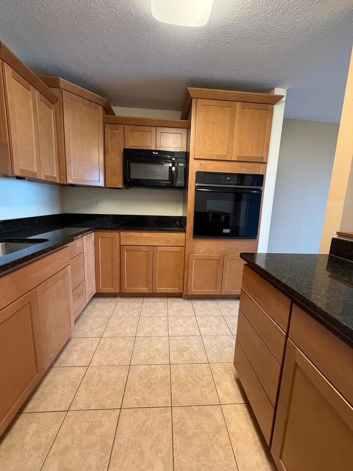 Property Photo:  6500 Woodlake Drive 707  MN 55423 